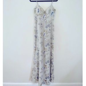 Jenny Yoo Long Bridesmaid Dress Julianna
Worn once, no alterations, size 2